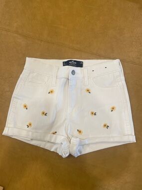 Hollister White High-Rise Denim Shorts with Yellow Sunflower Embroidery